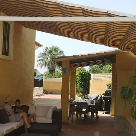 빌라 Casa Rose - 4-bed With Private Pool In *