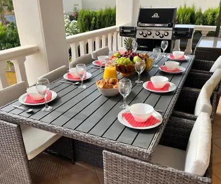 Villa Casa Rose - 4-bed With Private Pool In