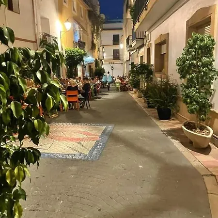 Casa Rose - 4-bed With Private Pool In Villa Calpe