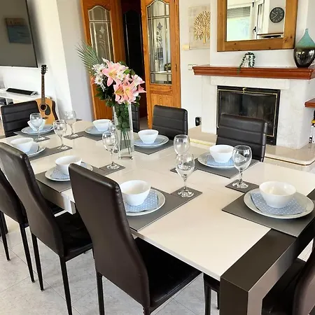 Casa Rose - 4-bed With Private Pool In Calp