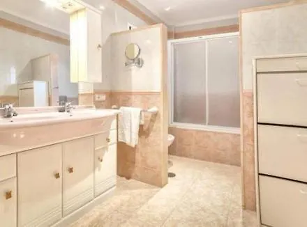 빌라 Casa Rose - 4-bed With Private Pool In 칼페